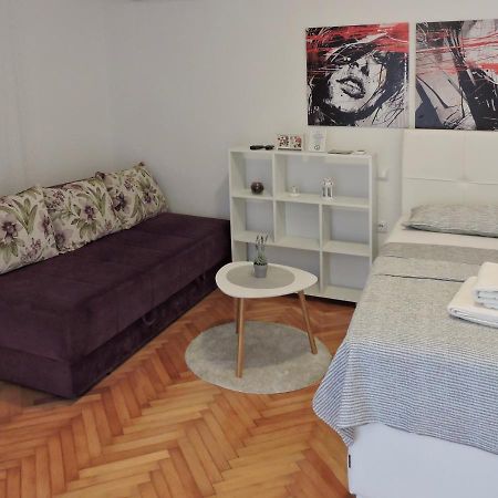 Apartments Tila เทรบินเย ภายนอก รูปภาพ