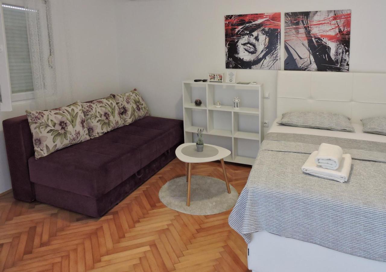 Apartments Tila เทรบินเย ภายนอก รูปภาพ