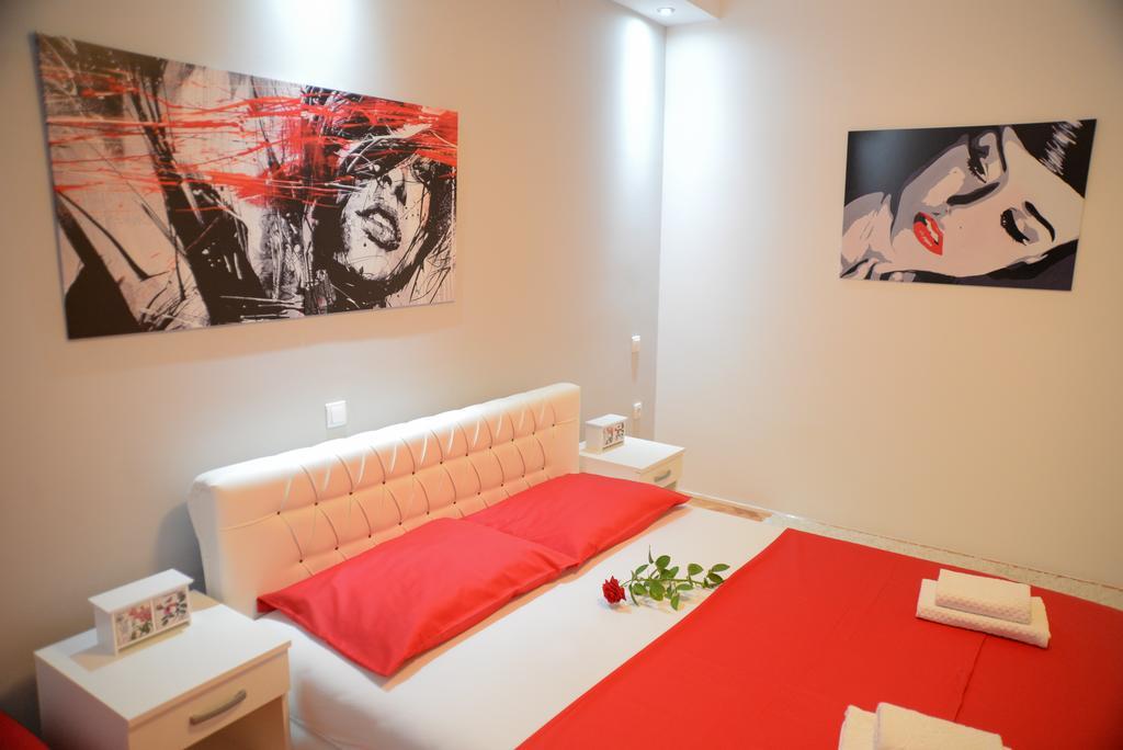Apartments Tila เทรบินเย ภายนอก รูปภาพ