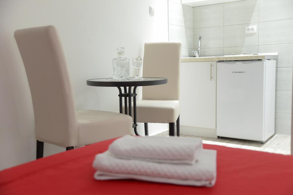 Apartments Tila เทรบินเย ภายนอก รูปภาพ